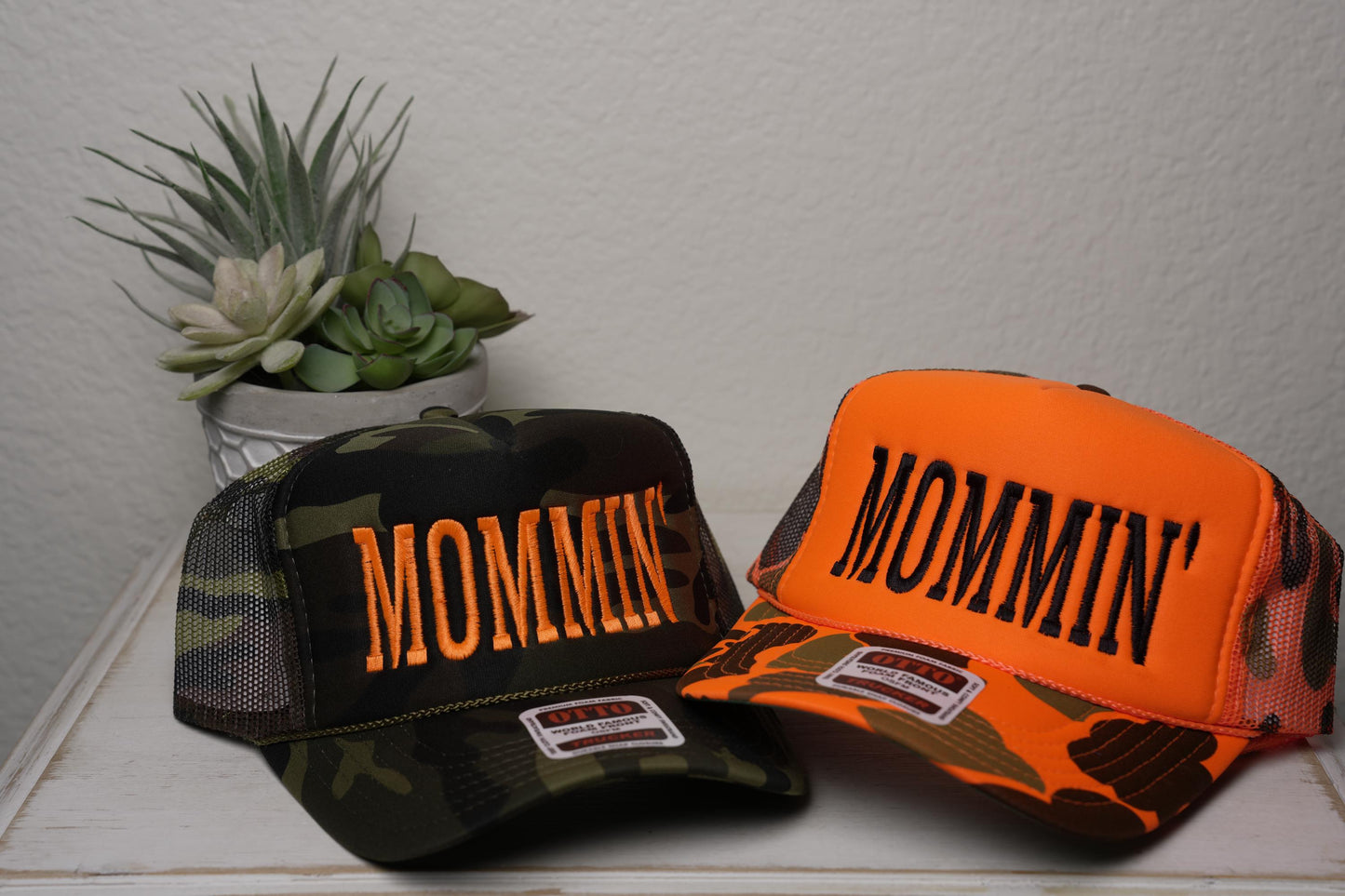 MOMMIN' Embroidered trucker hat, foam front