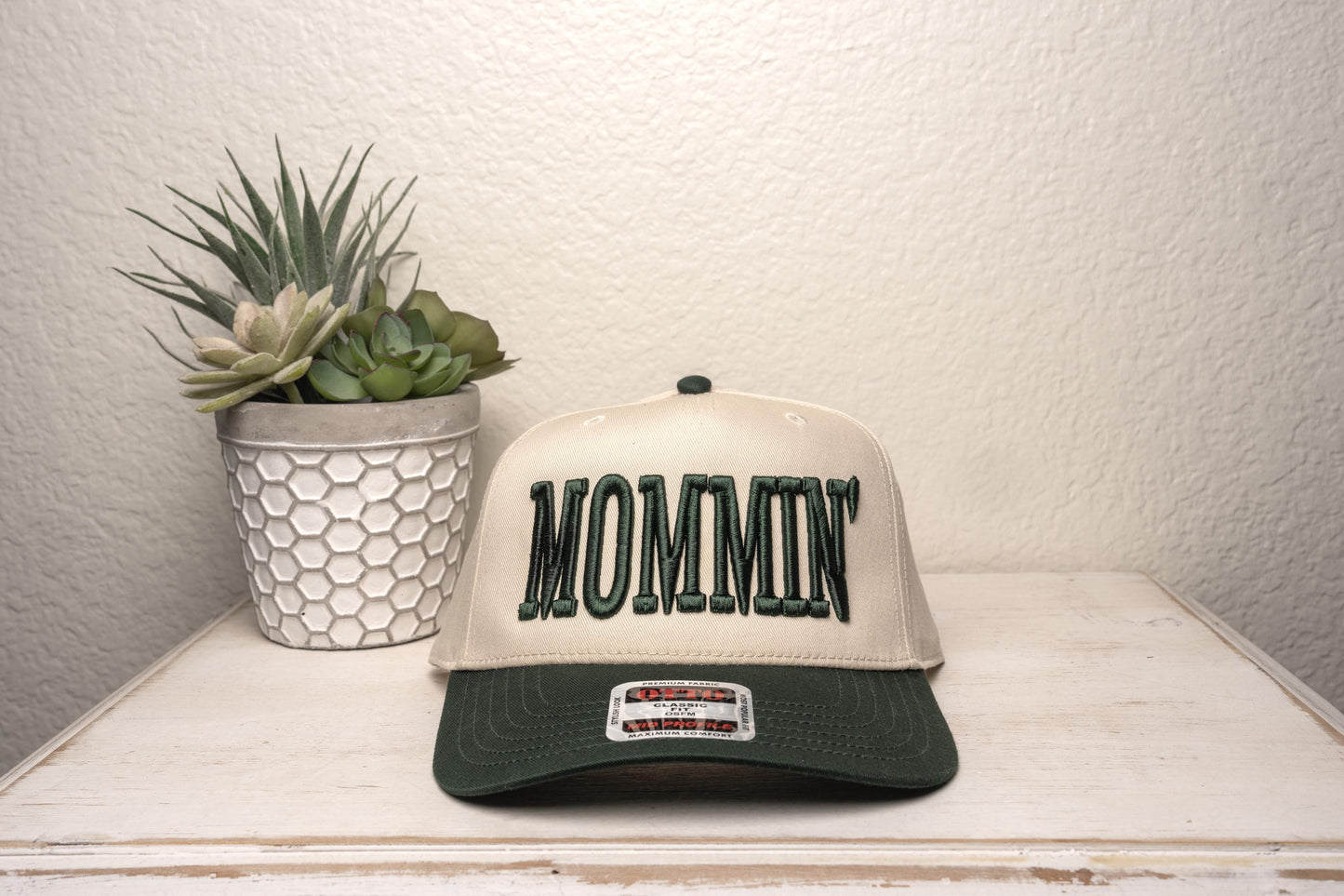 MOMMIN' Puff 3D Trucker hat