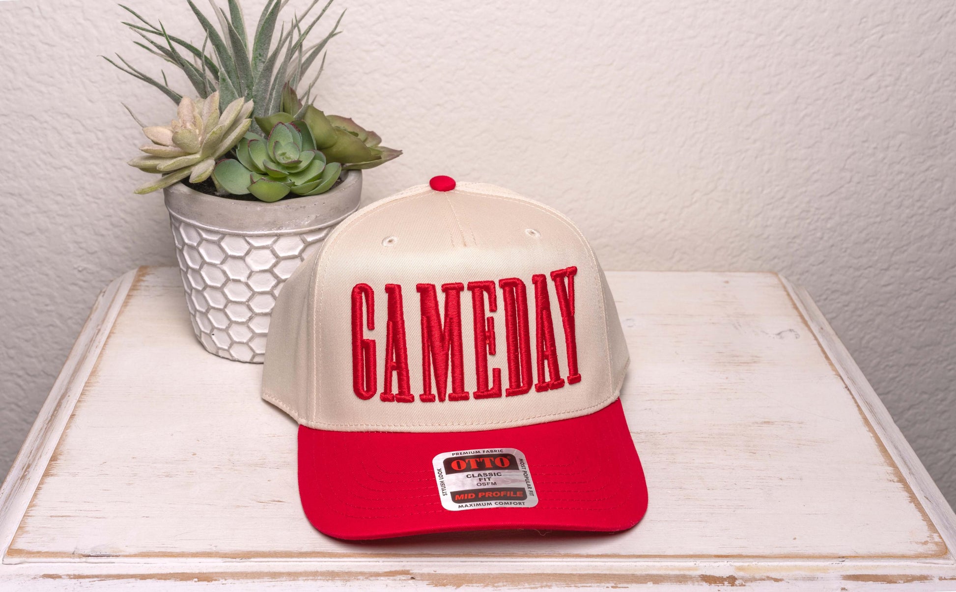 GAMEDAY, Puff/3D embroidered trucker hat